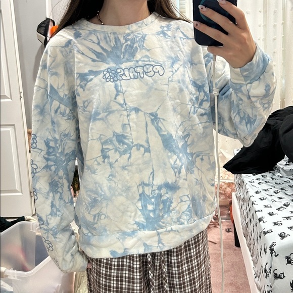 Zumiez Tops - Petals and Peacocks Peace & Petals Blue Tie Dye Crewneck Sweatshirt